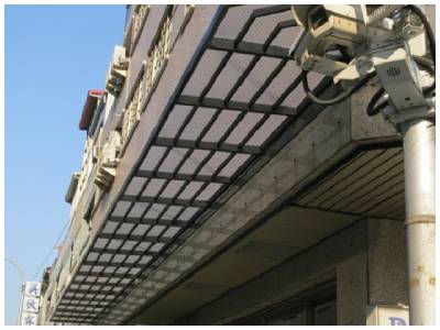 東哥工程在豐原完成的玻璃採光罩車庫案例