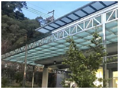 透天厝後院安裝的豐原玻璃採光罩