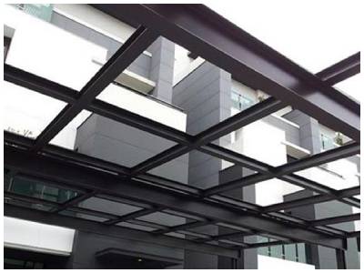 陽台外推搭配的遮雨棚設計